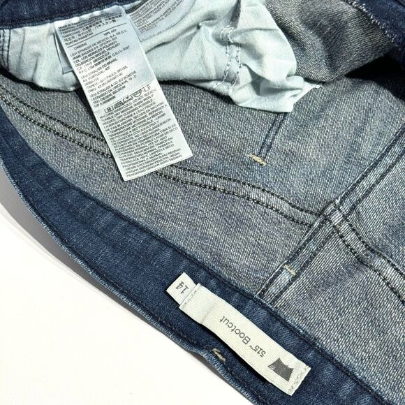 Levi's 515 Bootcut Mid Rise Dark Wash Jeans Women's Size 14 Medium (36Wx32L) J5 - Picture 2 of 8